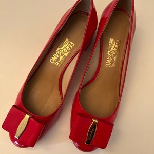 Ferragamo bow pump.